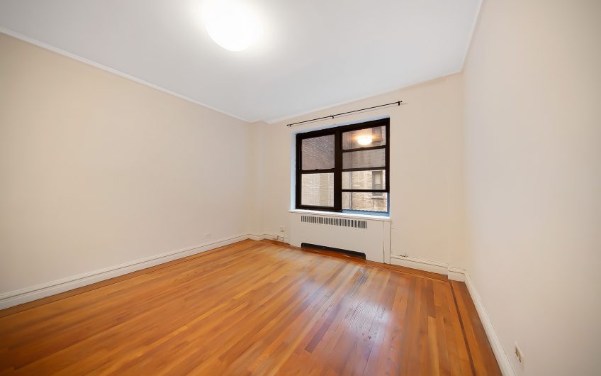 NEW TO MARKET: SUNNY AND SPACIOUS 3-bedroom, 2-bath, home in a boutique art-deco building mere steps from Riverside Park!
